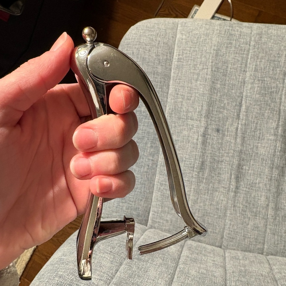 PAMPERED CHEF STAINLESS CHERRY OLIVE PITTER